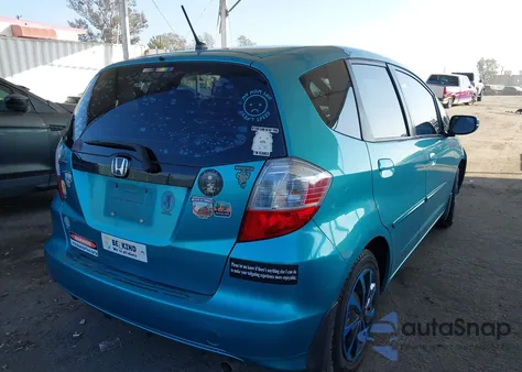 2013 Honda Fit из США, поврежденный, VIN JHMGE8H31DC039924